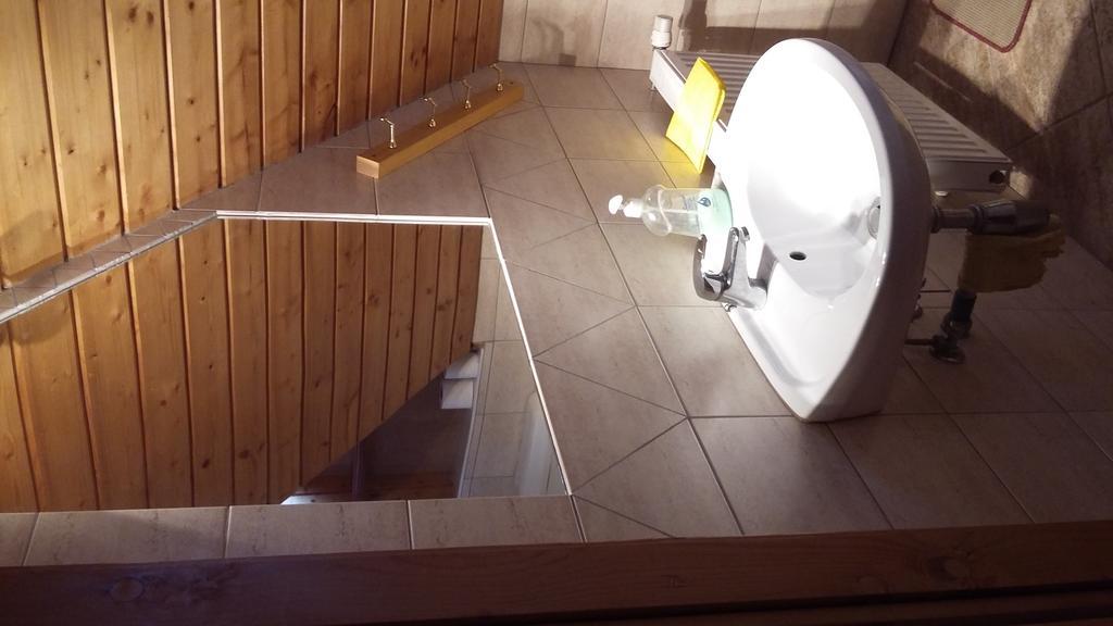 Hotel Kerámiapark Guesthaus Budapest Esterno foto