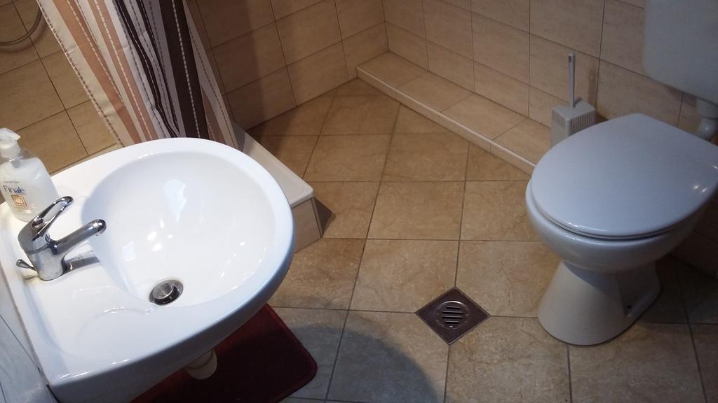 Hotel Kerámiapark Guesthaus Budapest Esterno foto